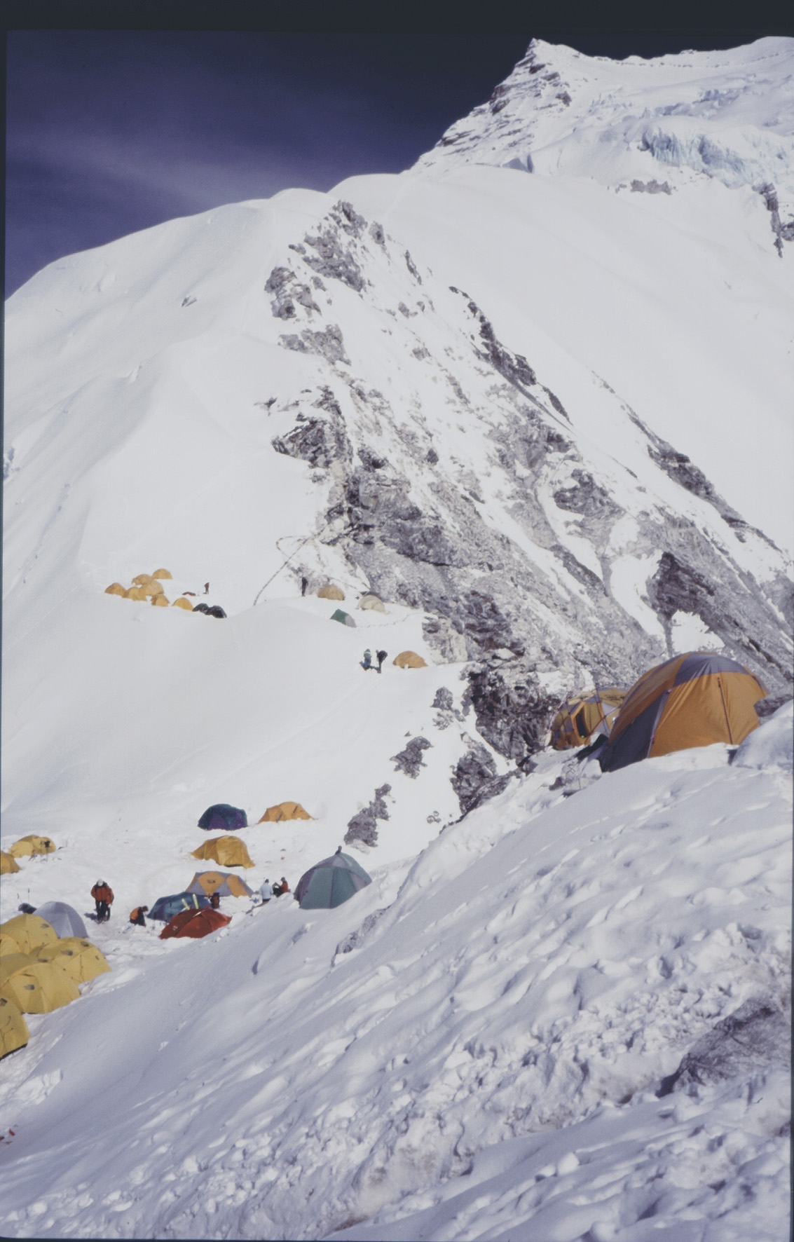 Camp1